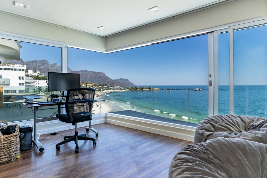 To Let 3 Bedroom Property for Rent in Clifton Western Cape